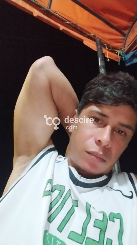 Mi nombre es Sebastián y hago servicio presencial y también vendo contenido y hago servicios virtuales - Cereté - Colombia