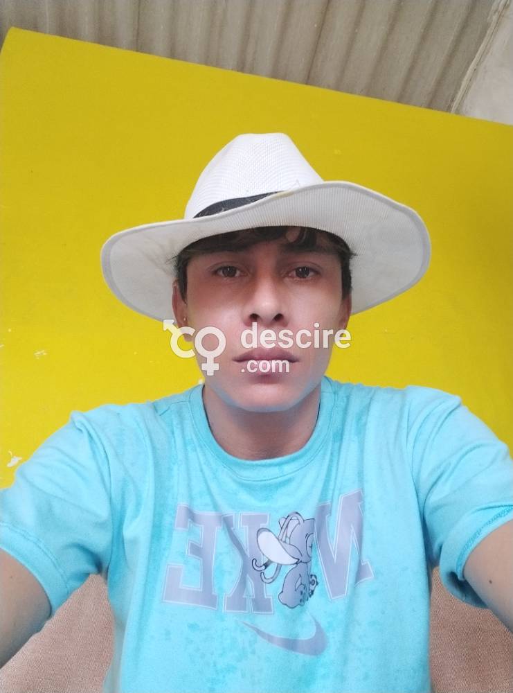 Mi nombre es Sebastián y hago servicio presencial y también vendo contenido y hago servicios virtuales - Cereté - Colombia